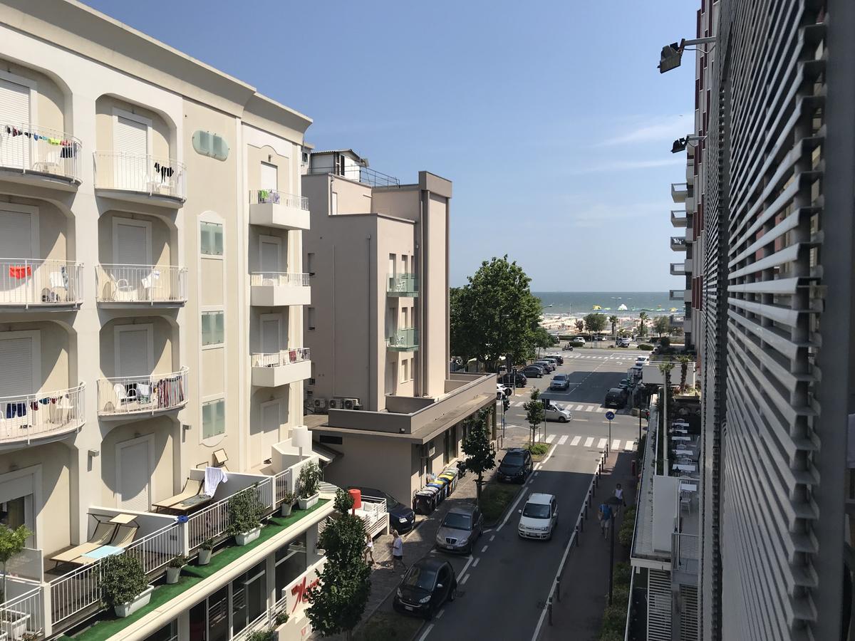 Hotel Losanna Rimini Exterior foto